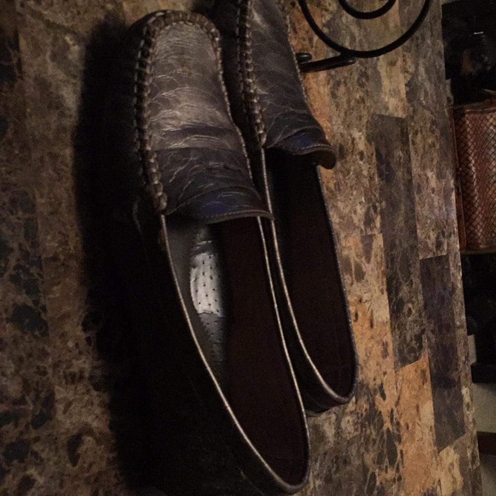 Shoes - Picture 2 of 2